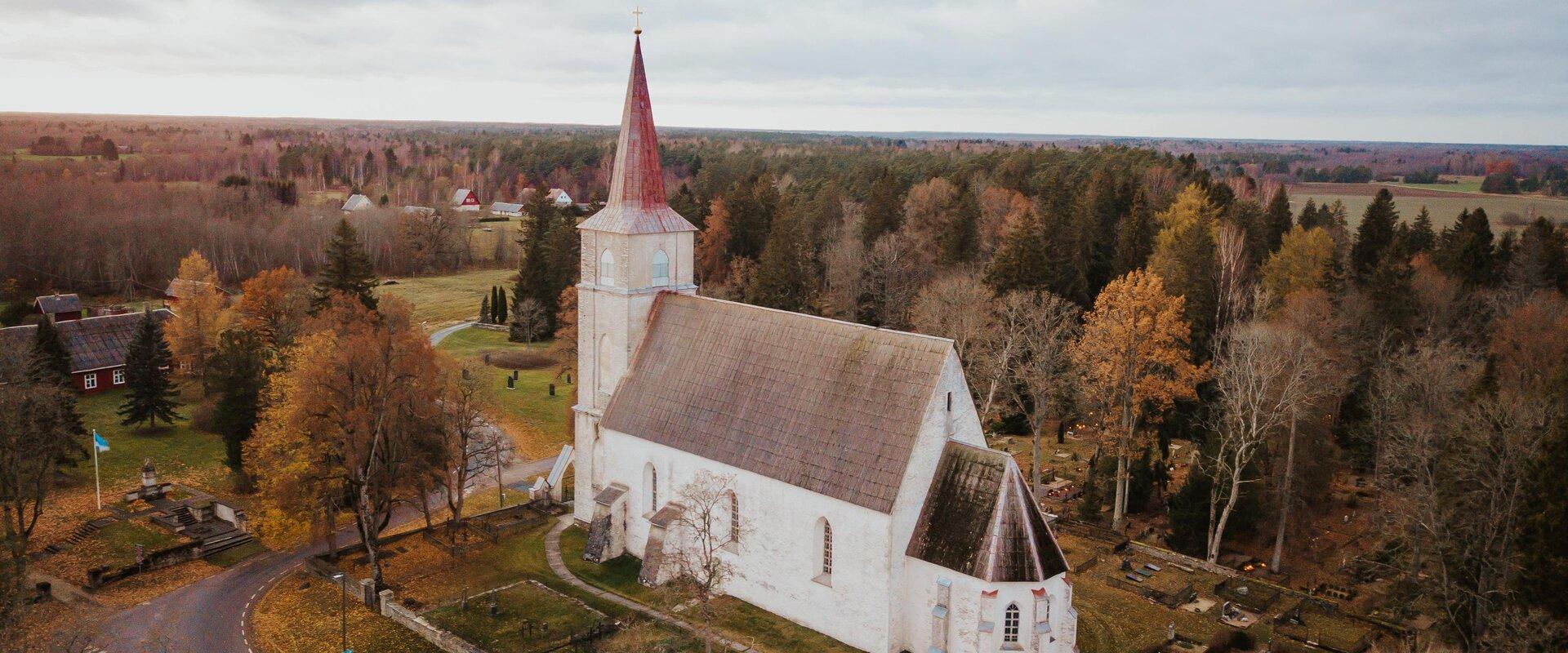 Kullamaa kirik