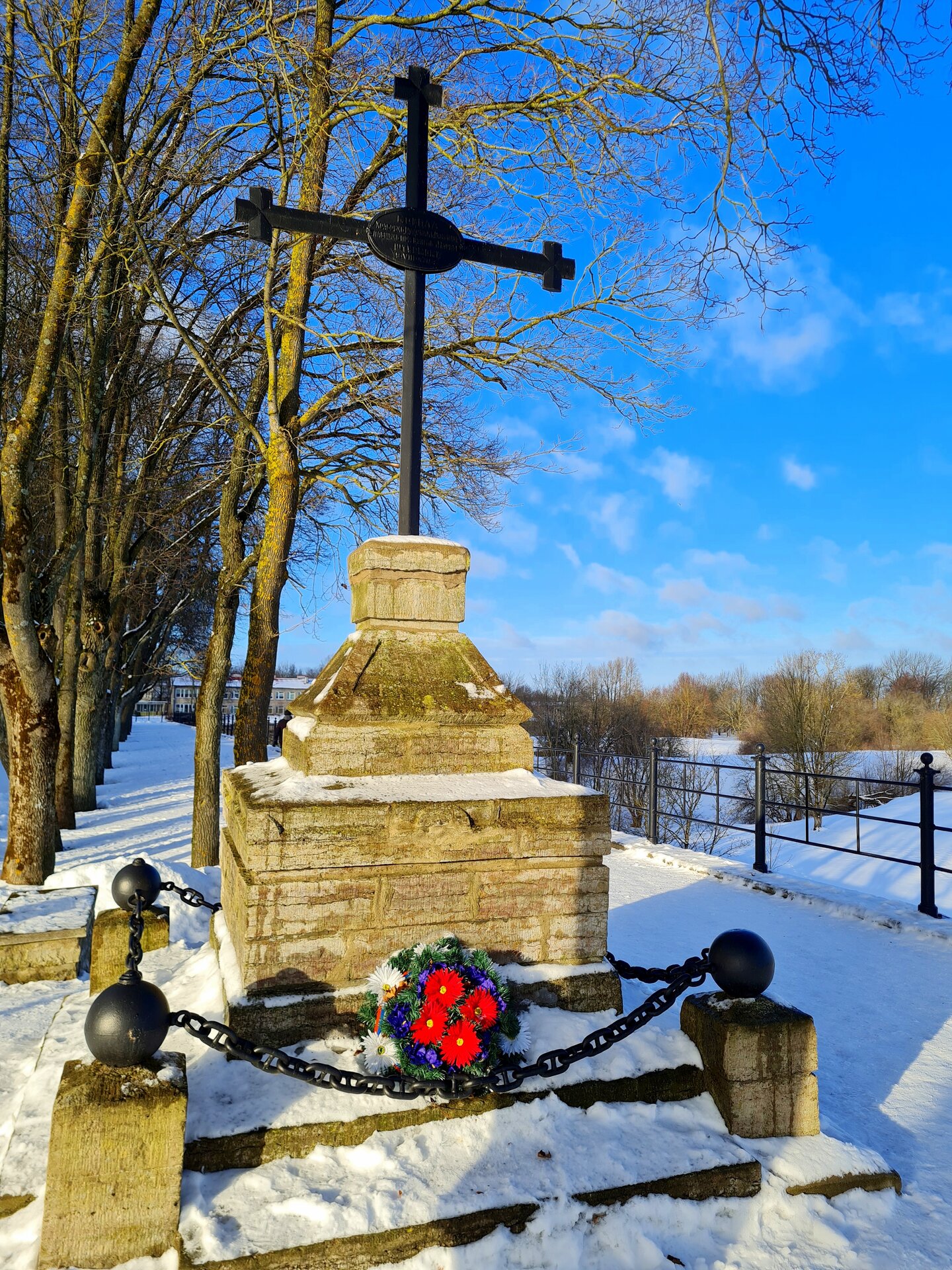 Narva park "Pimeaed" ja ülemine promenaad