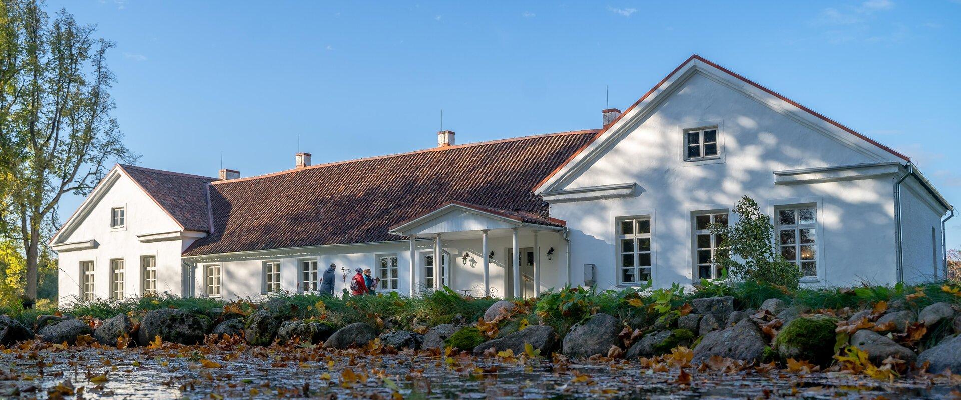 Tori mõis ja altarimaalid