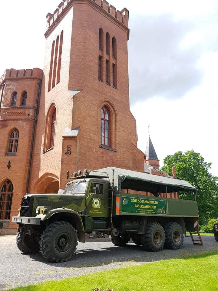 Huvisõit sõjamasinatel KraZ, Kaiser või Willis