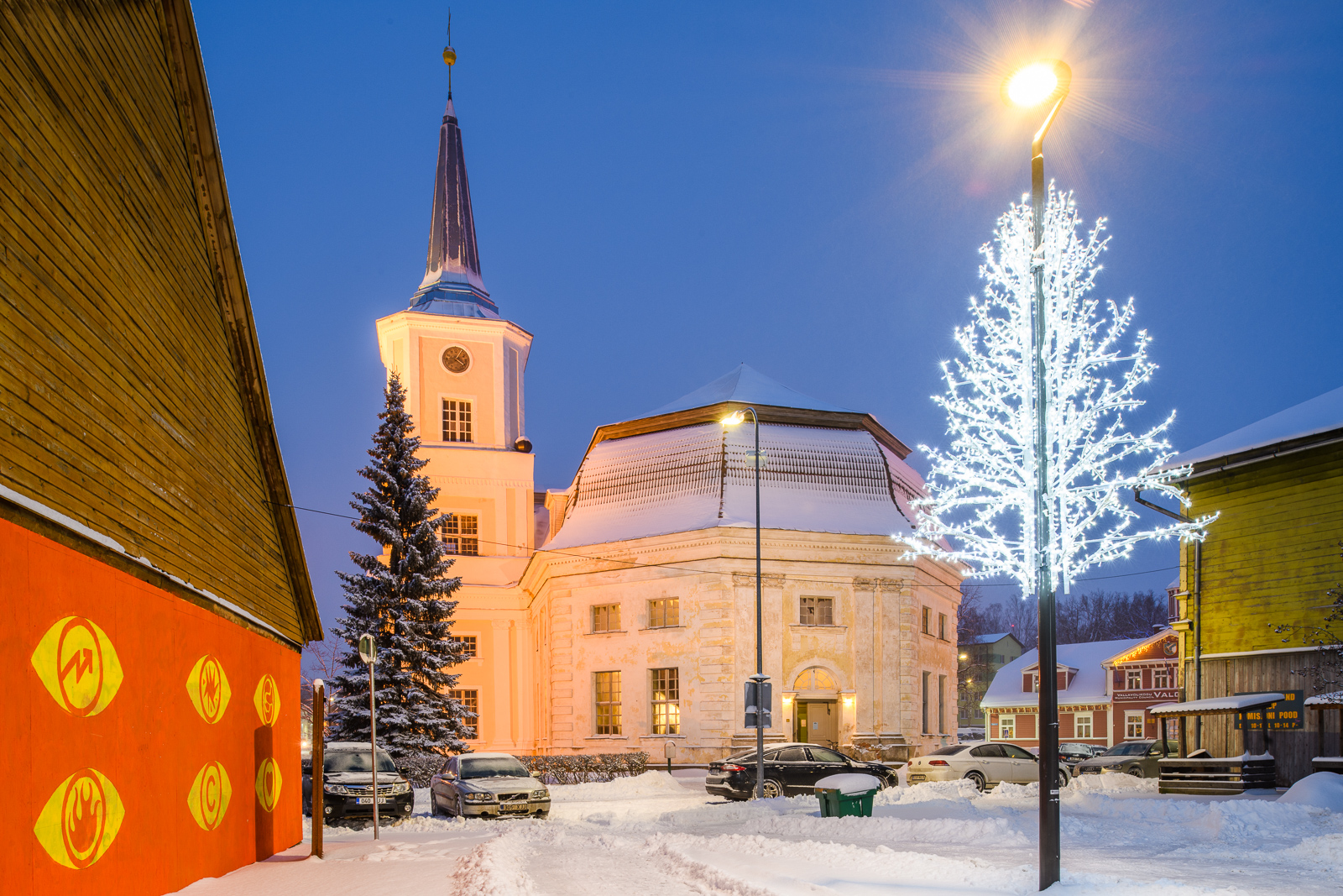 Valga keskväljak. Jaani kirik