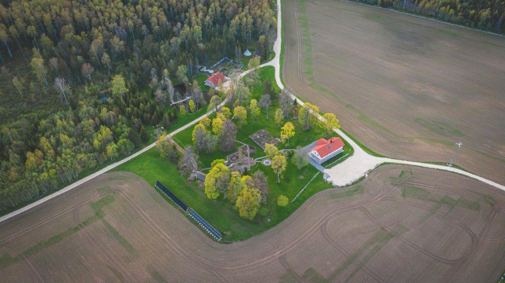 Liikumispuudega inimeste looduskaitsekuu ja kaitsealade päeva tähistamine Puhta vee teemapargis