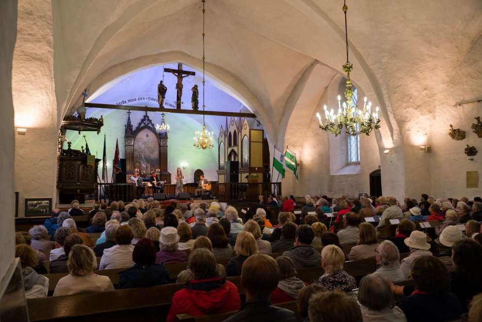 Kohtsert Jõhvi Mihkli kirikus