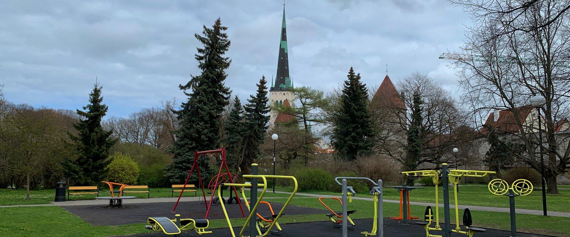 Torņu laukuma sporta laukums