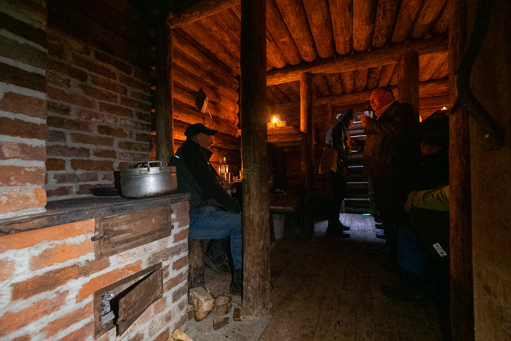 Guided hike to Ennuksemäe Forest Brothers' bunker in Mulgimaa