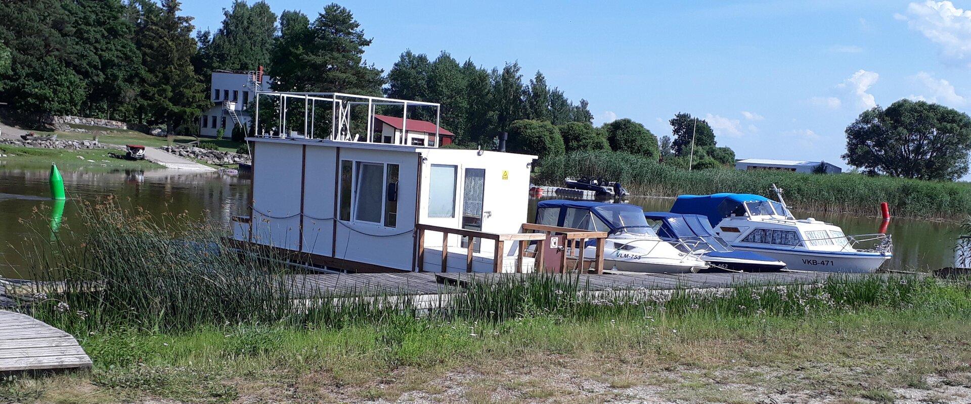 Parvmajas ööbimine Reku randumisalal