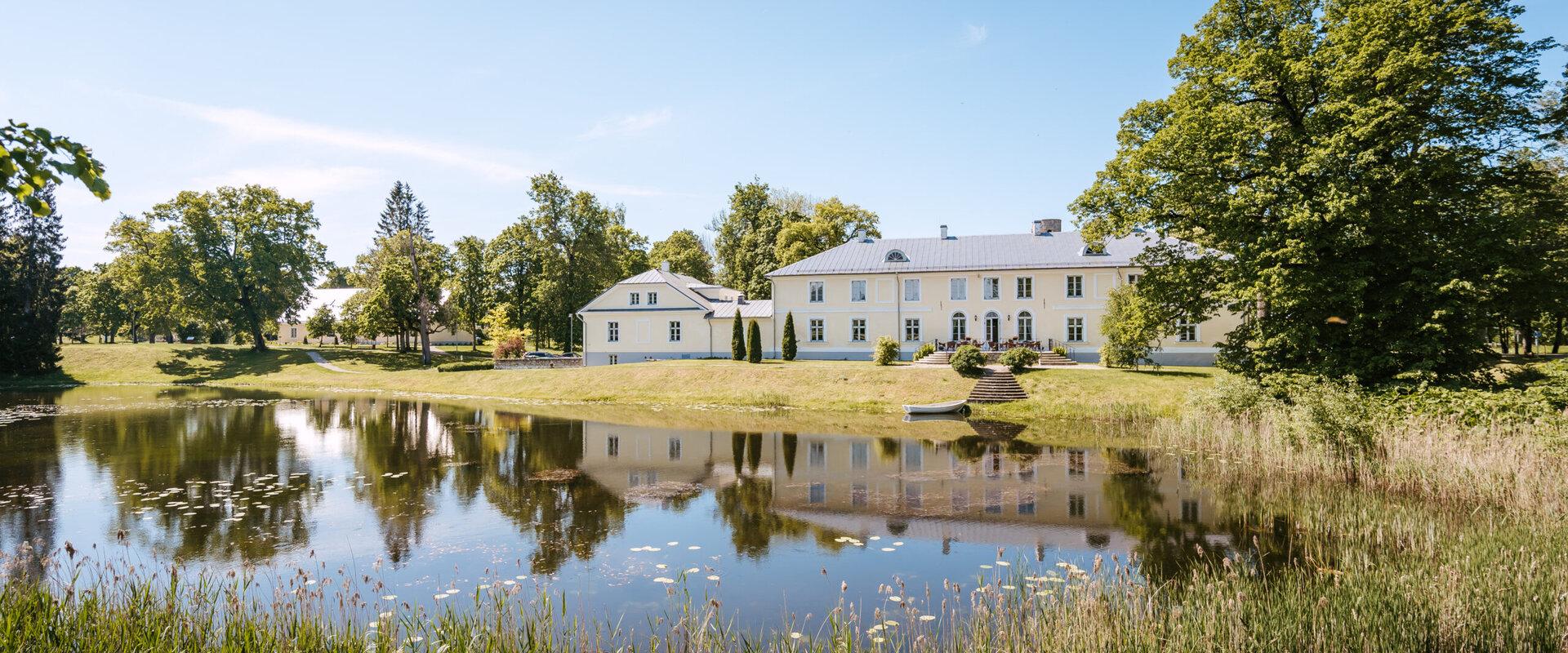 Tour Jewels of the Northern Estonia, Ancient ruins - Padise Monastery and Glehn Park