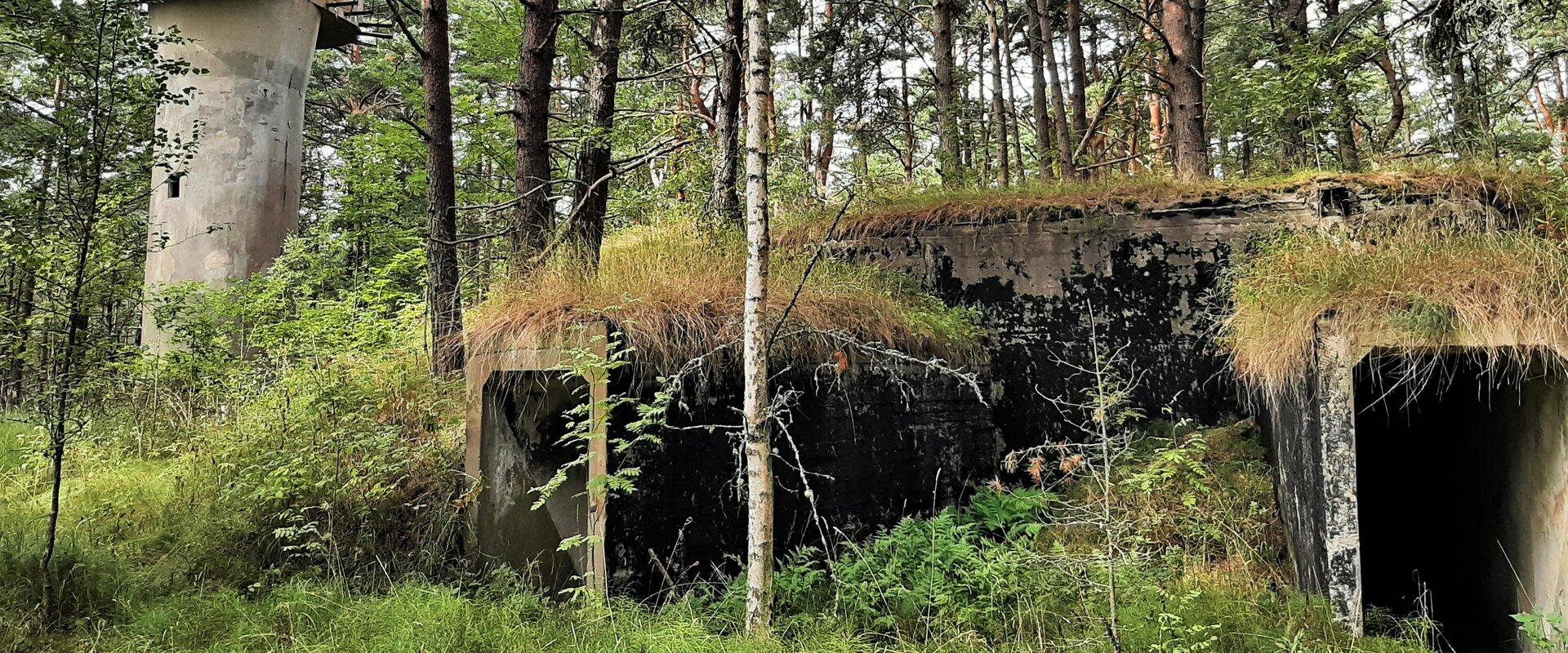 Tahkuna 130mm rannapatarei tulejuhtimistorn ja juhtimiskesku