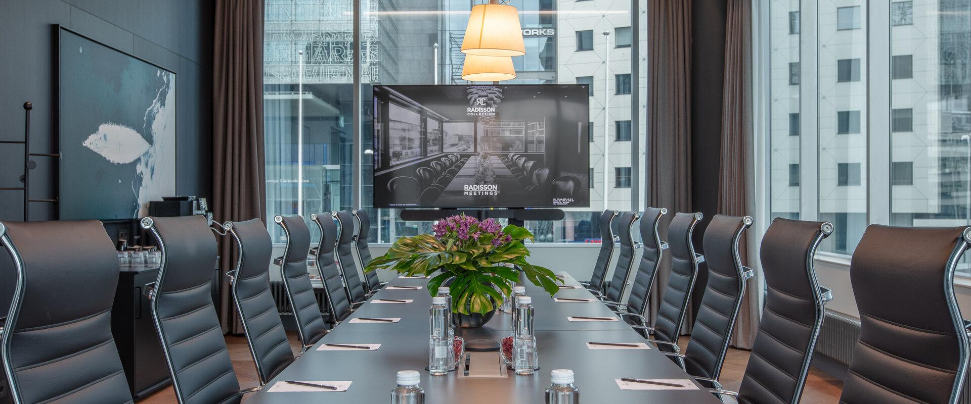 LONDON Meeting Room