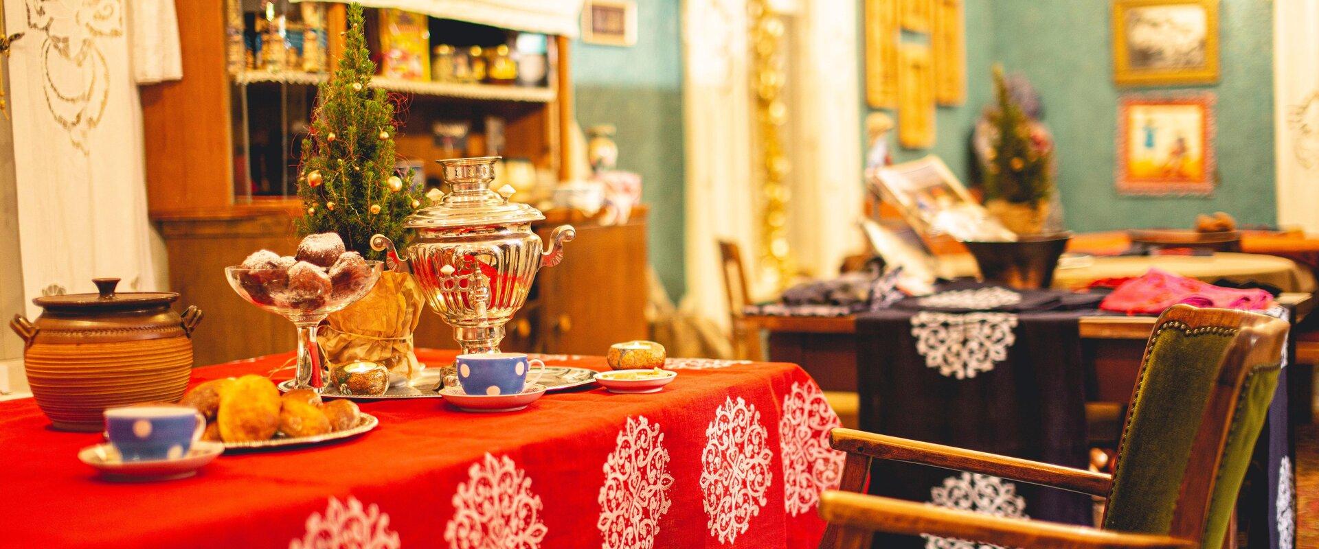 Aunt Šura Café and handicraft shop