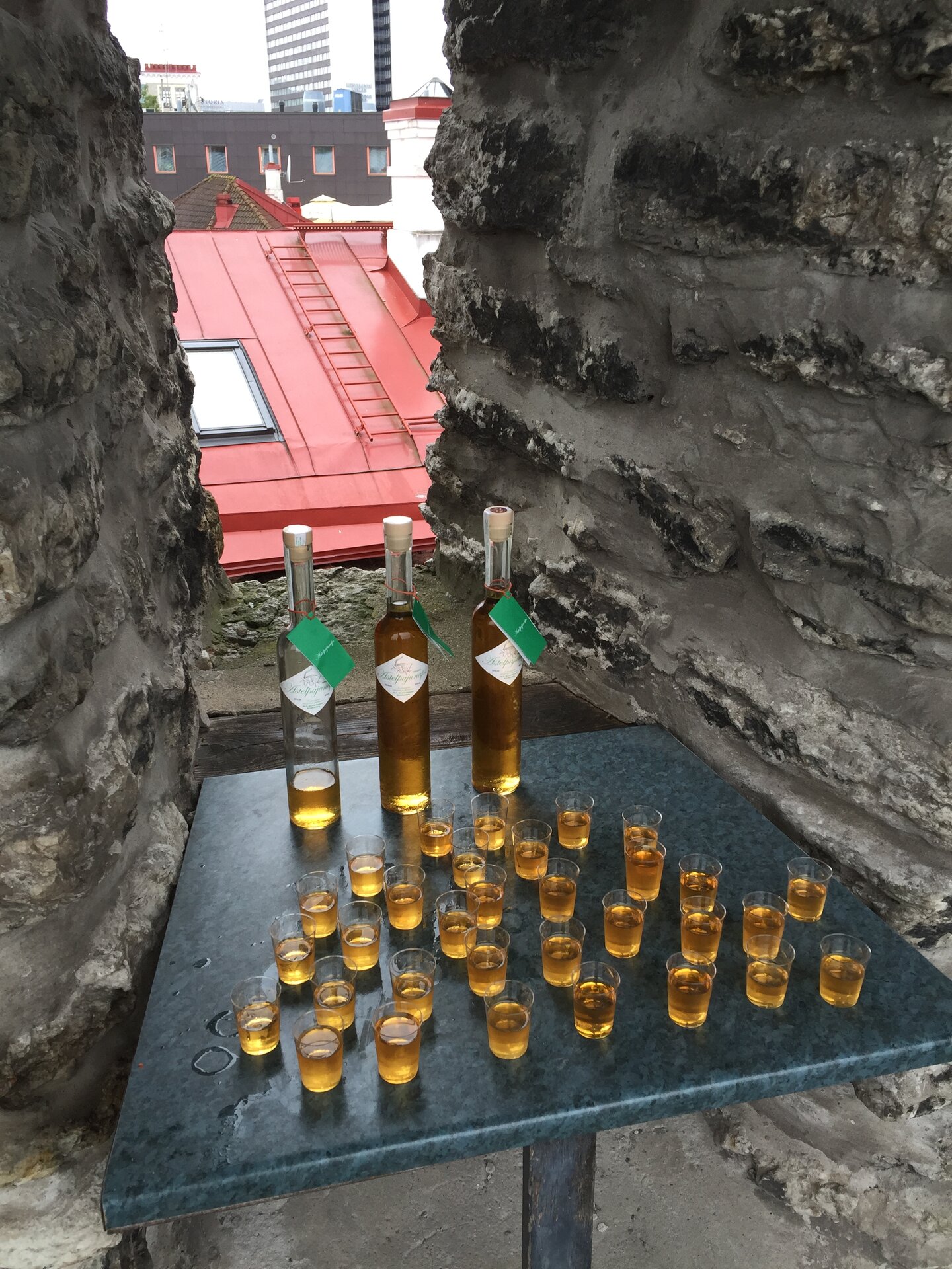 Tallinn Food Tour - a schnapps break