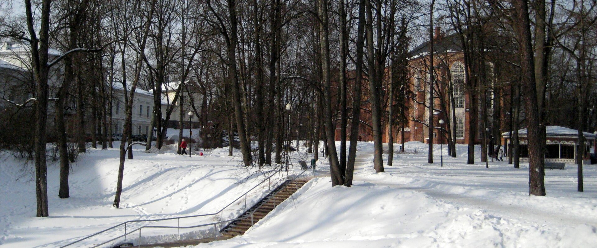 Park auf dem Domberg im Winter