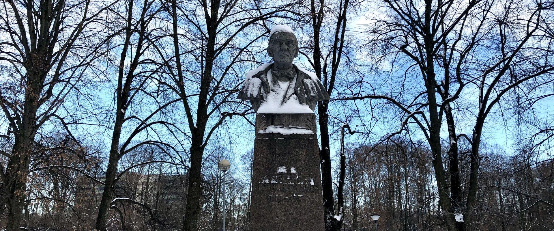Monument to Friedrich Reinhold Kreutzwald