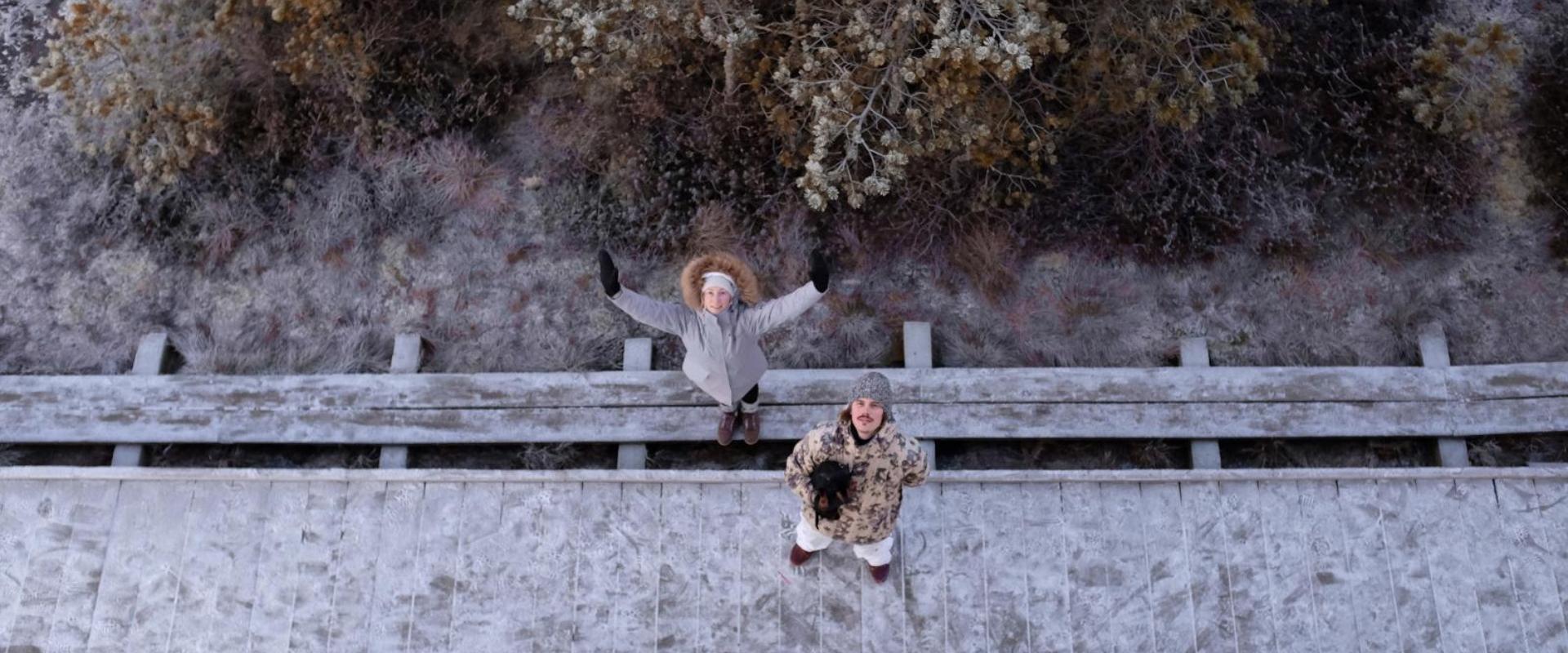 The 4-kilometre trail runs along the soil and boardwalks through different forest types, over canals and springs. A 10-metre observation tower is loca