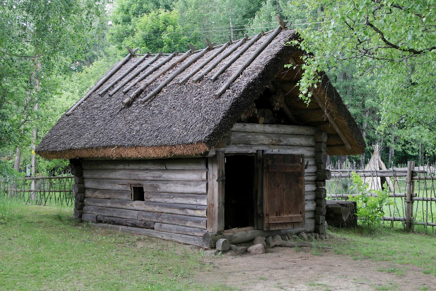 Mõniste talumuuseumi saunad