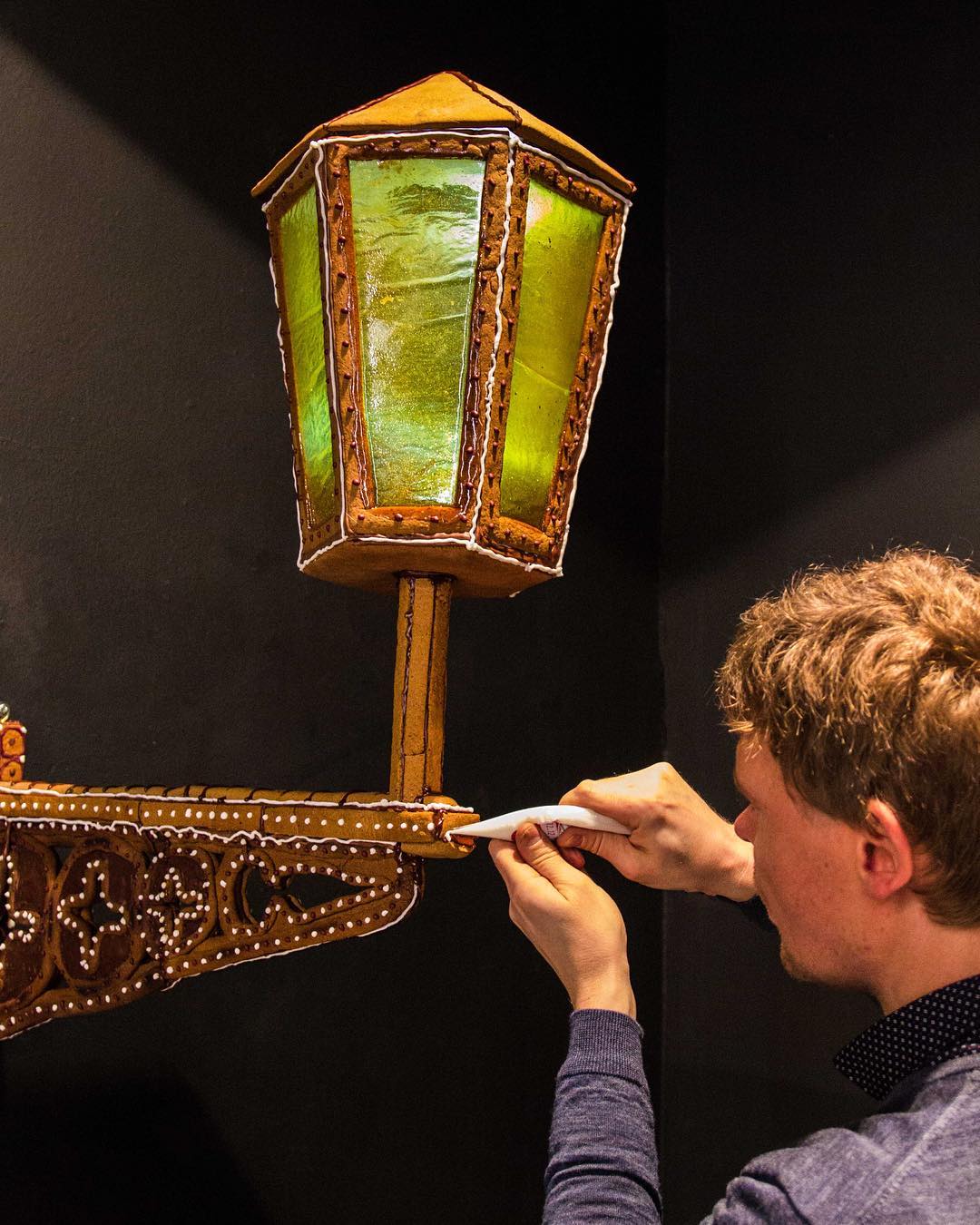 Exhibition "Gingerbread Mania", gingerbread lantern