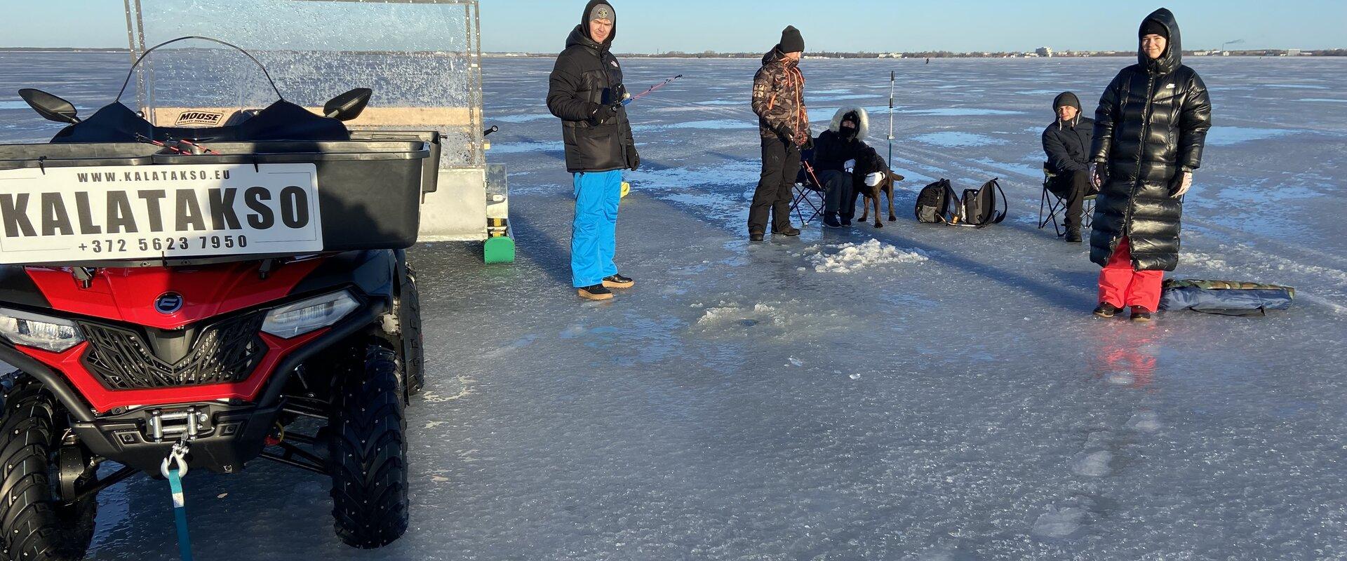 Day of entertainment on the icy Pärnu Bay