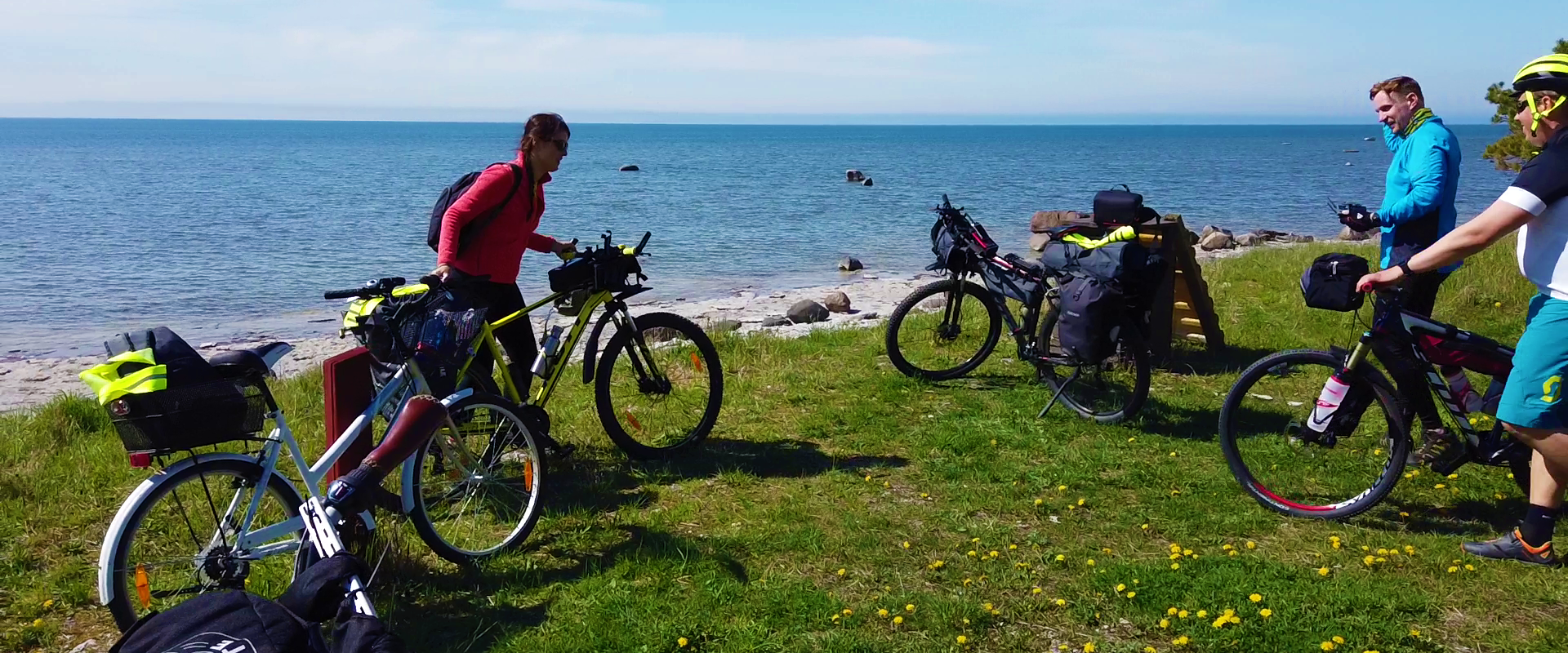 Enjoy a carefree bike trip around Vormsi