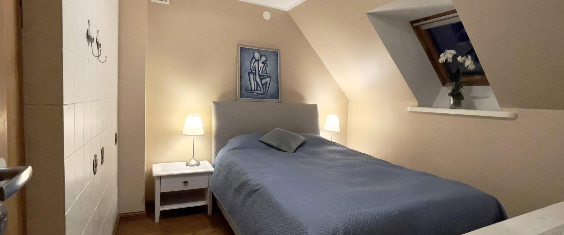 smaller bedroom-bed - 140 wide