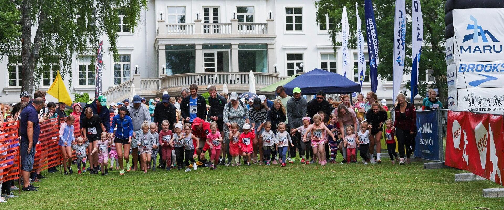 Pühajärve lastejooksu start