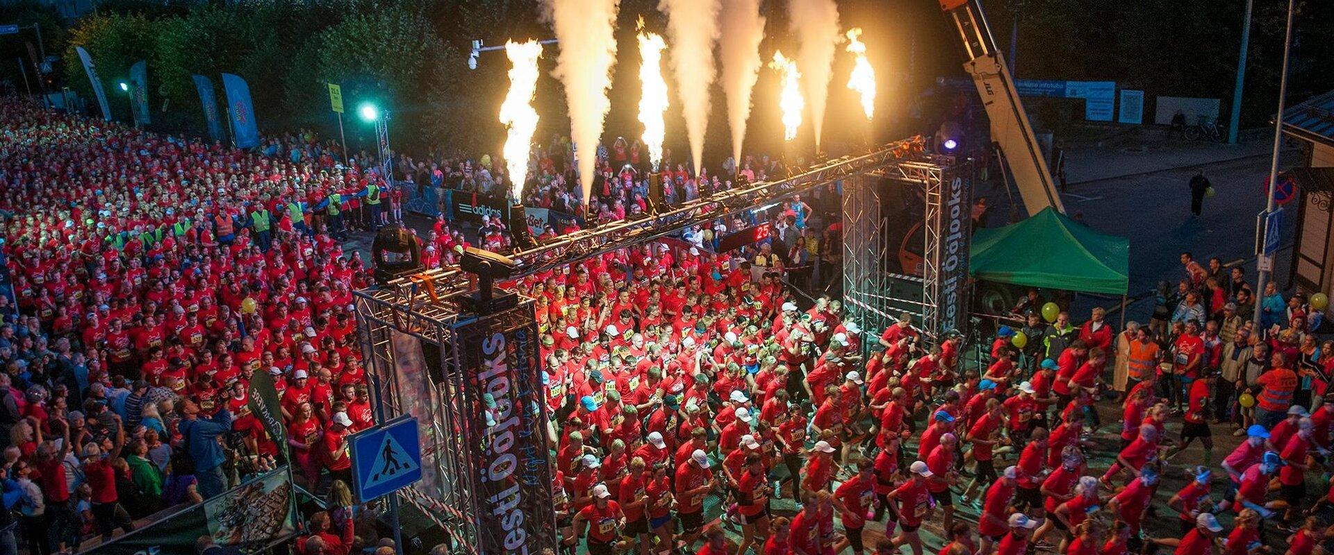 Der Estnische Nachtlauf ist die besonderste Laufveranstaltung im Baltikum. Eine Laufparty, bei der immer das Lauf- und Bewegungserlebnis und nicht das