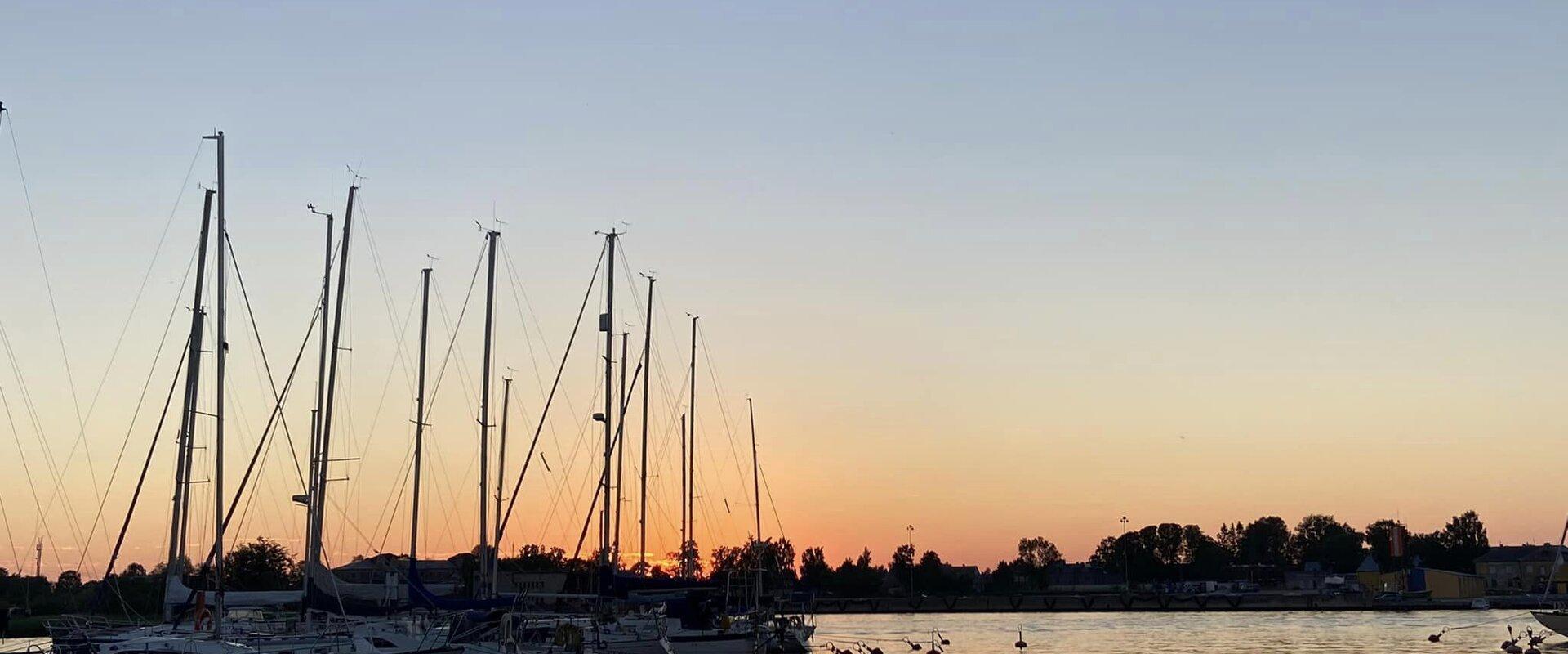 Sunset cruise with catamaran La Boheme on Pärnu Bay