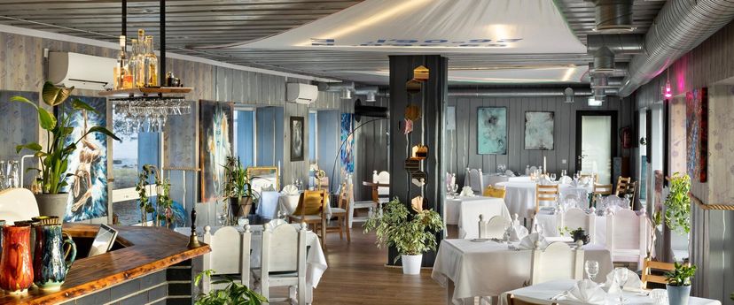Vergi Harbour Restaurant Wirkes