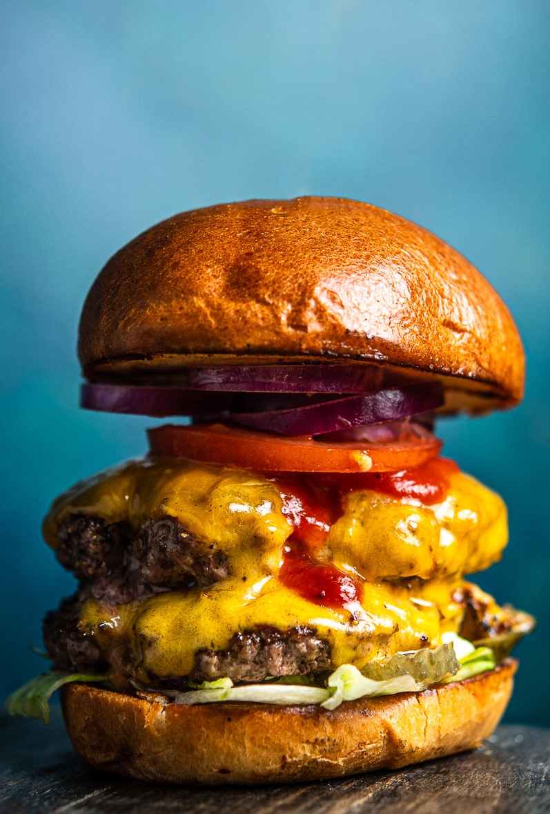 Linnutee Puhveti burger