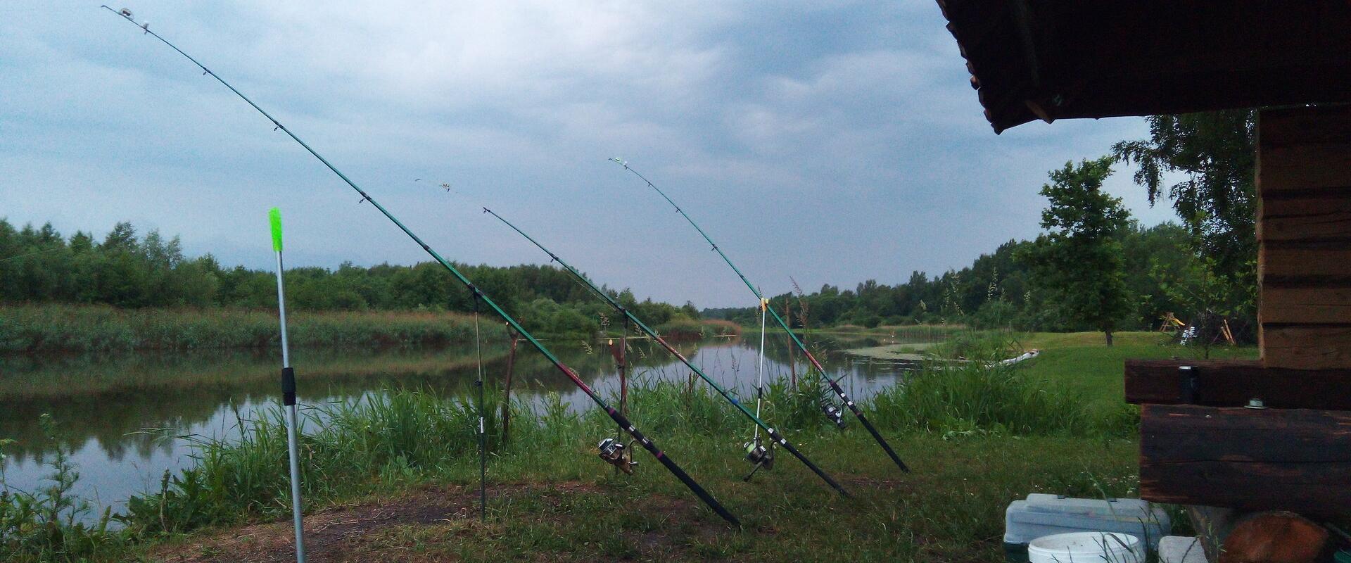 Humala Kalabaas - private and comfortable fishing spot with accommodation on the bank of the Emajõgi River