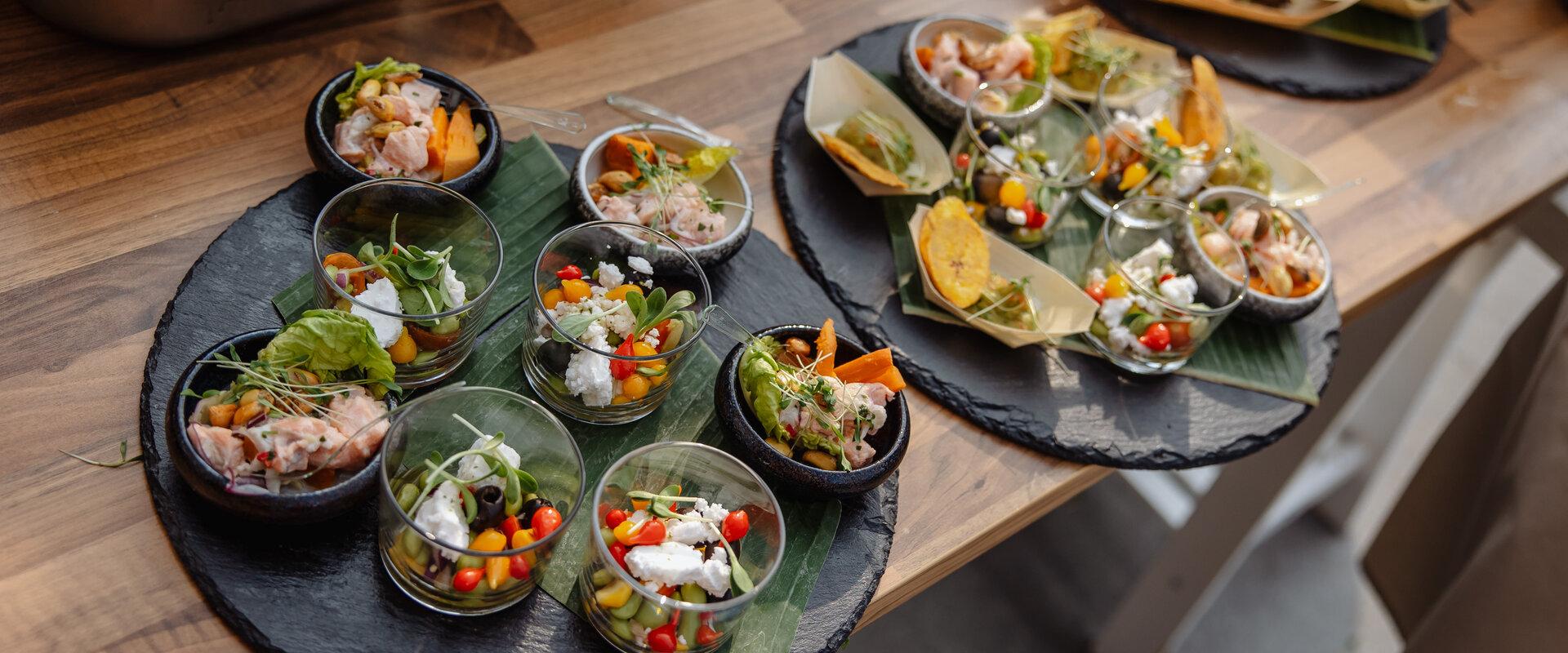 Sommerterrasse von PROTO - Snacktablett