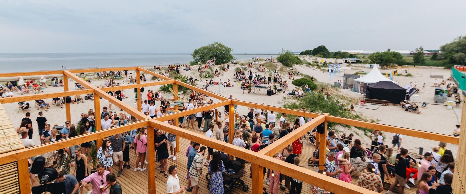 Eröffnung des Strandbereichs von Düün