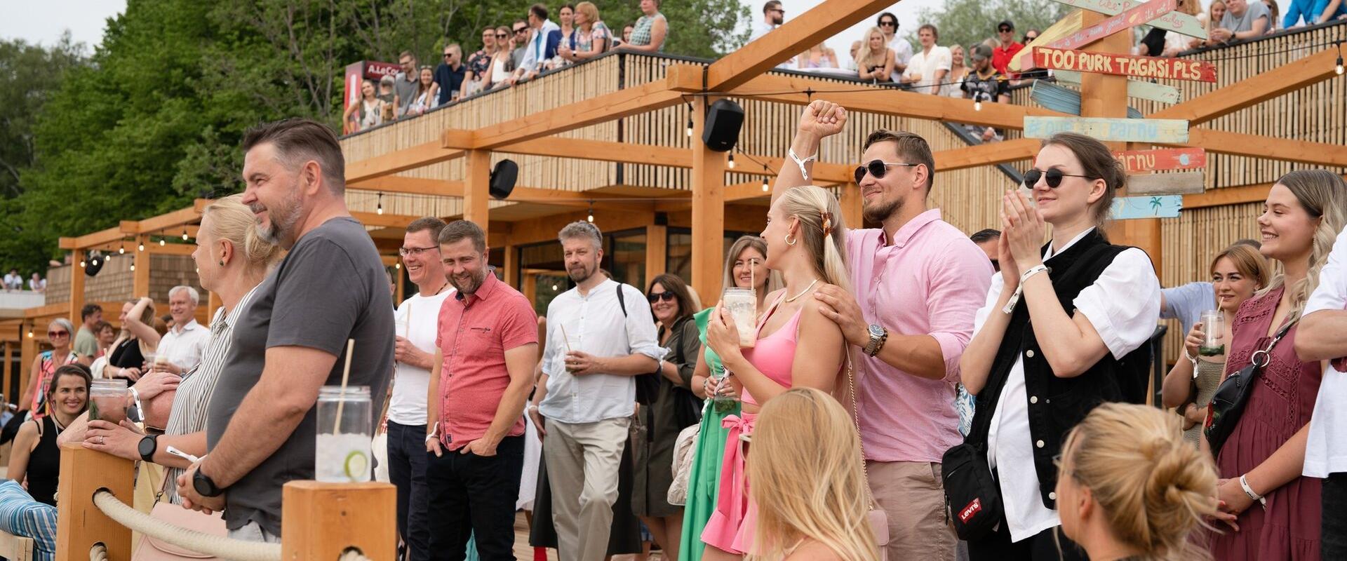 Opening of the Düün beach area