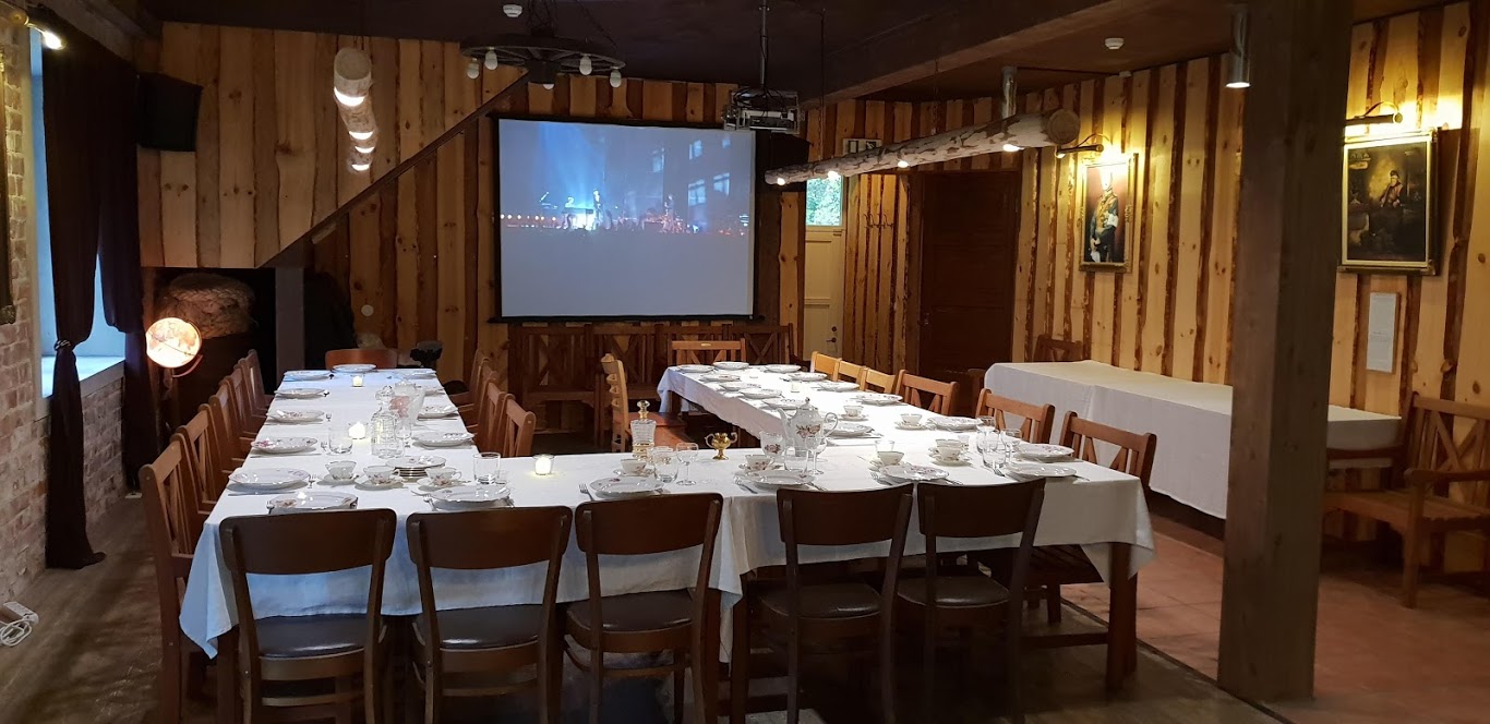 Mereanni söömaaeg Aegna ADMIRALIMAJAS