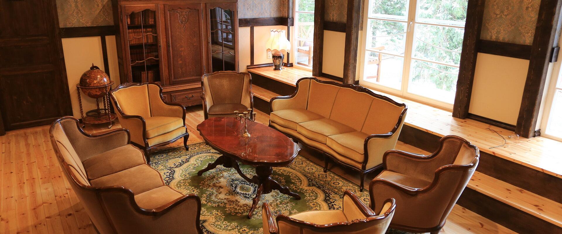 Mereanni söömaaeg Aegna ADMIRALIMAJAS