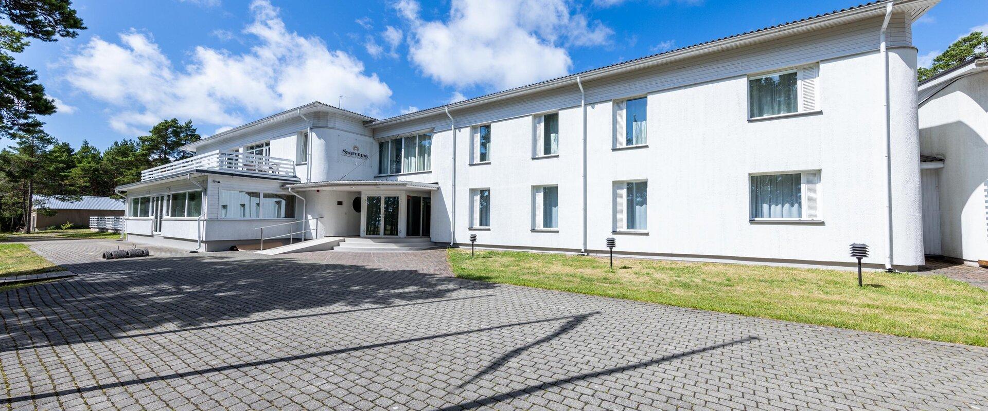 Located in Mändjala, away from the hustle and bustle of the city, the Saaremaa Beach Hotel is like a little pearl by the sea. We offer accommodation i