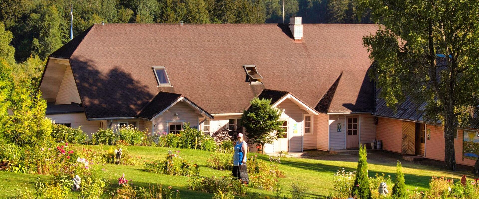 Pojengiaia sauna juures olev majutusmaja Vaskna turismitalus