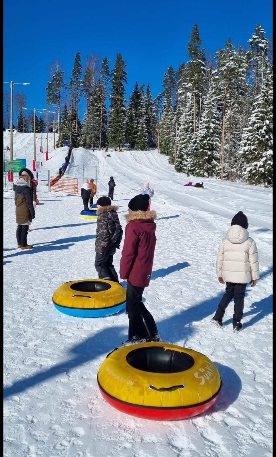 Valgehobusemäe snowtubing