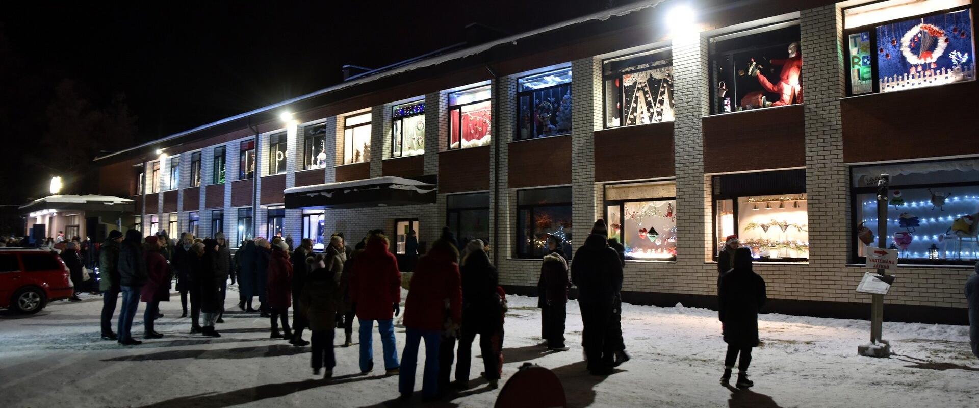 Väätsa jõuluaknad on Järvamaa suurim talvine üritus