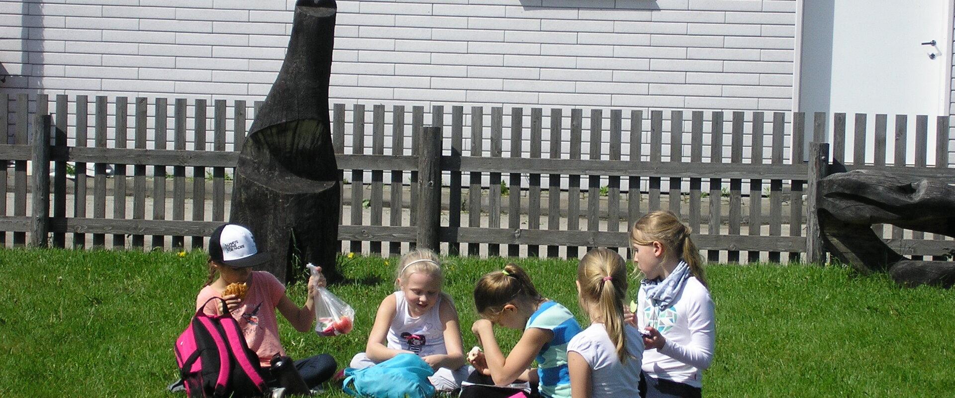 Järvakandi Klaasimuuseum Piknik õues