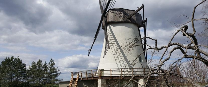 Võivere windmill visitor centre