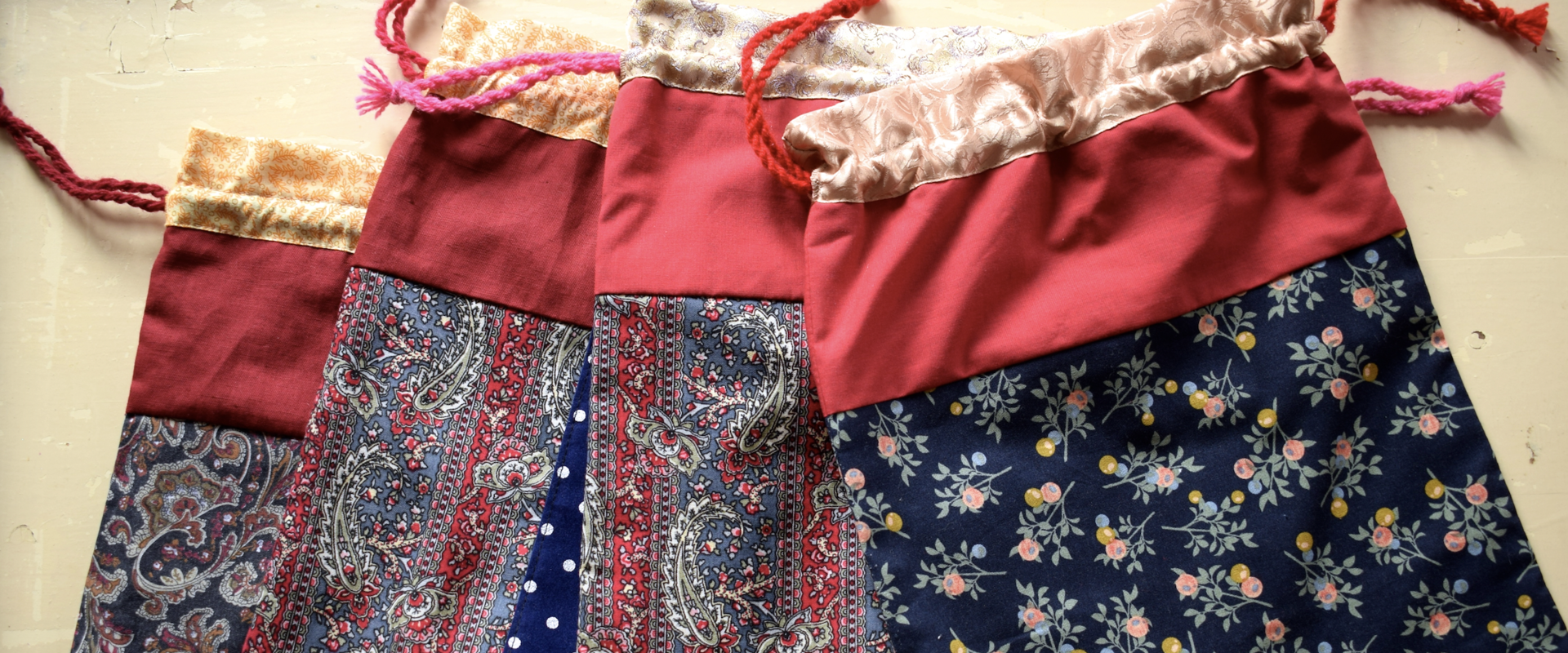 Tradicionālā adatu somiņu darbnīcas Pērnavas apriņķī