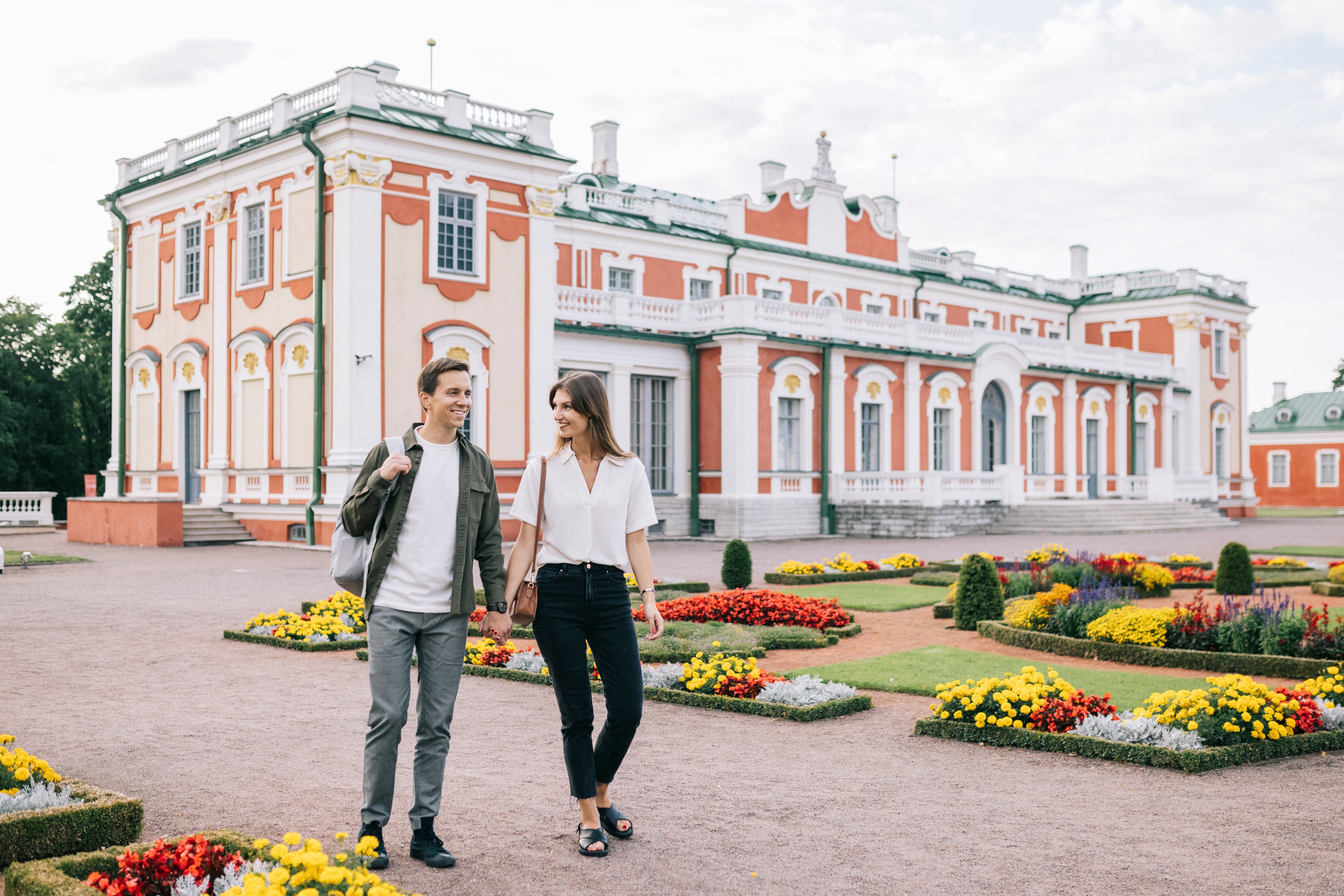Kadriorg-puisto on Viron näyttävin palatsi- ja kaupunkipuisto, joka kattaa noin 70 hehtaarin alueen. Puistoa alettiin rakentaa vuonna 1718 Pietari Suu