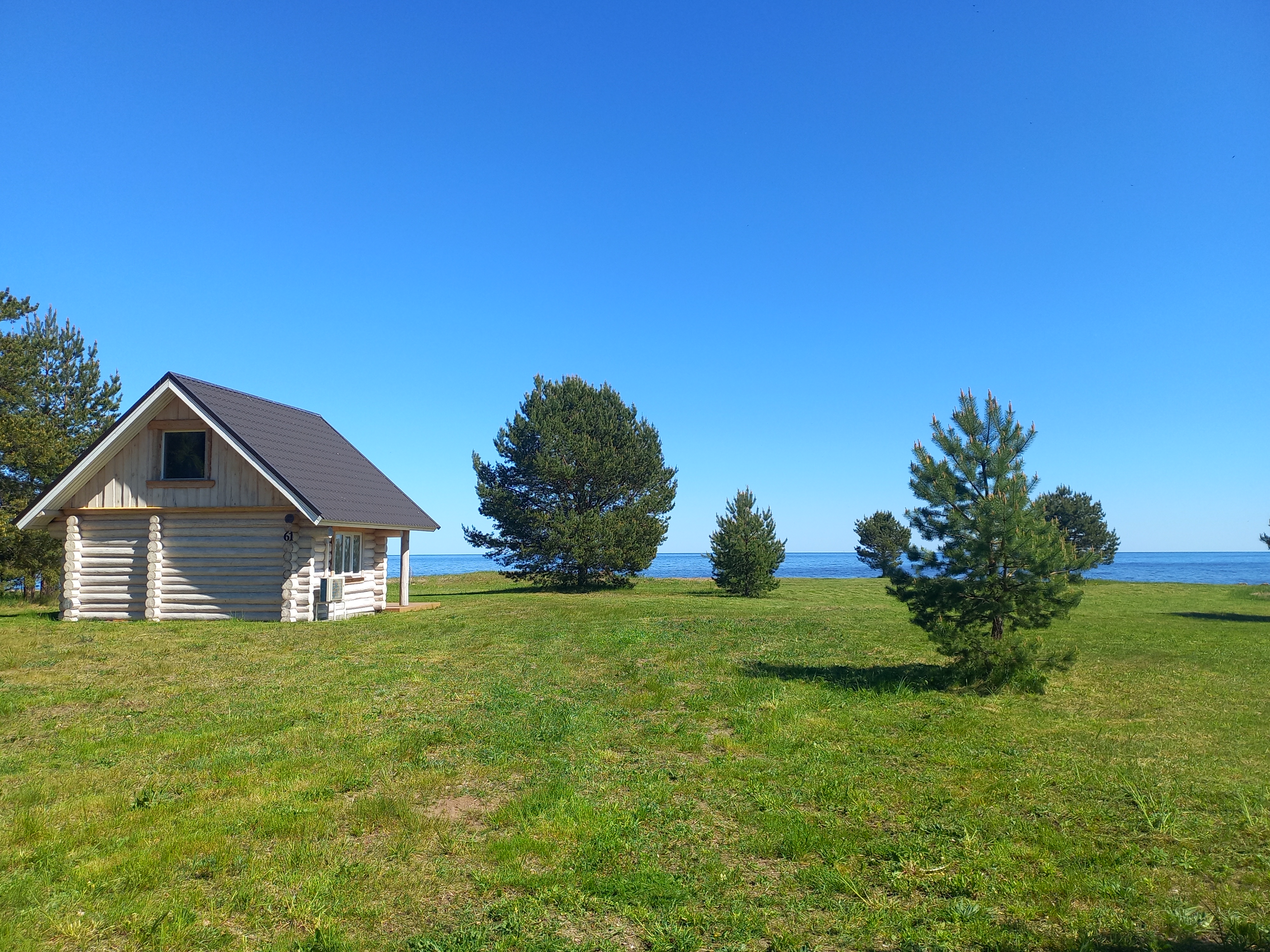Lakehouse lodge