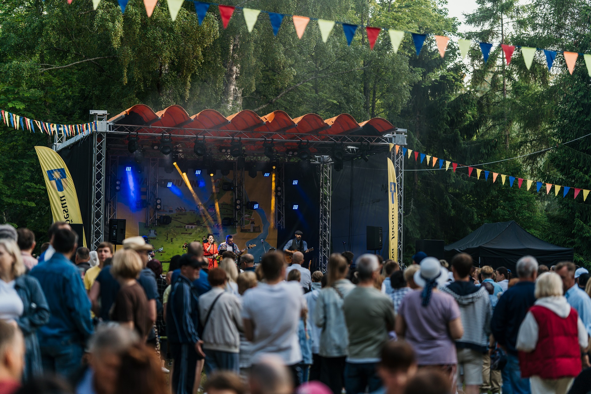 Jaanipäeva pidu Narva-Jõesuus