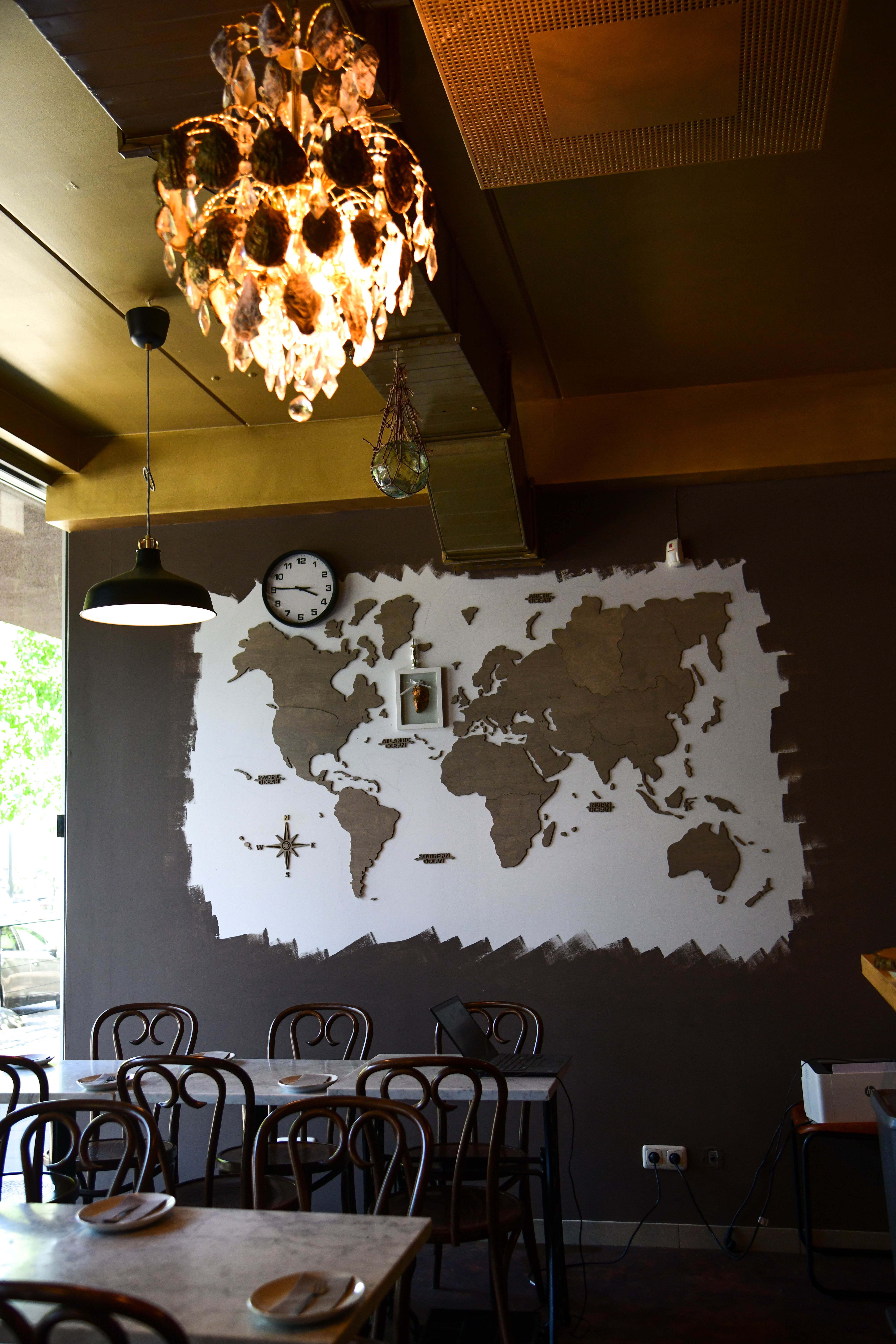 Osteribaari Austeriumin sisätiloja