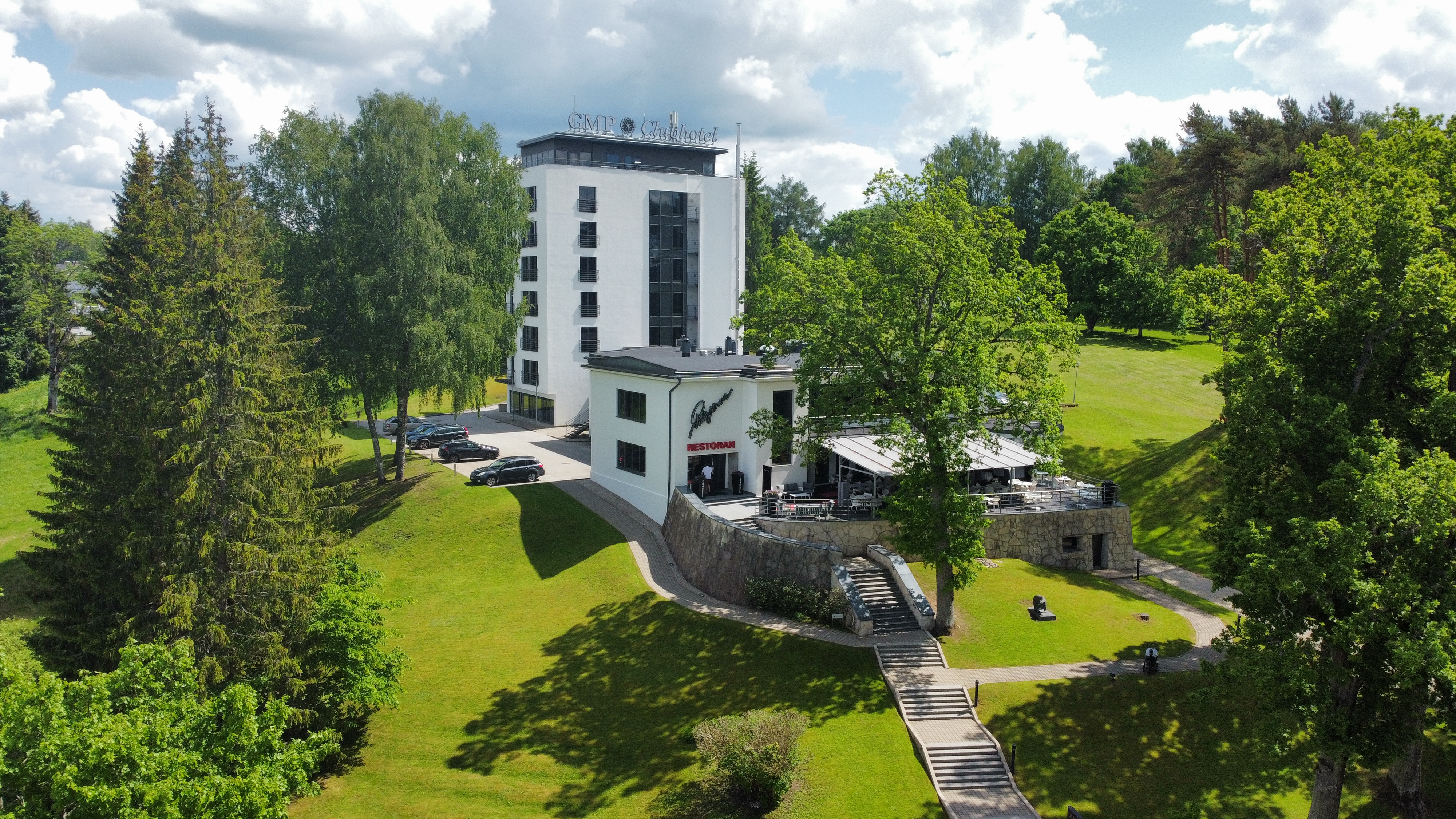 GMP Clubhotel & Pühajärve Restoran talvel