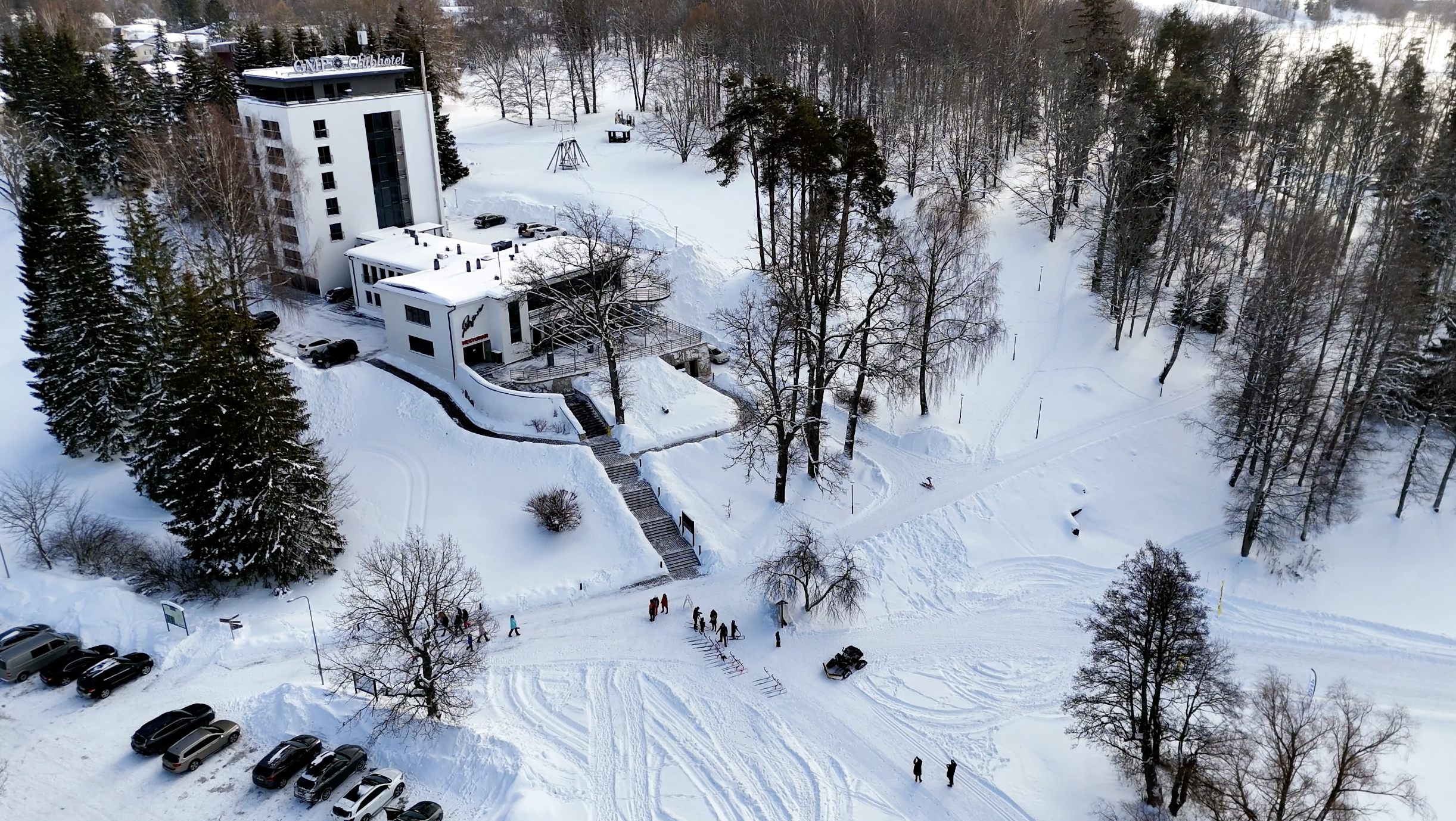 GMP Clubhotel & Pühajärve Restoran talvel