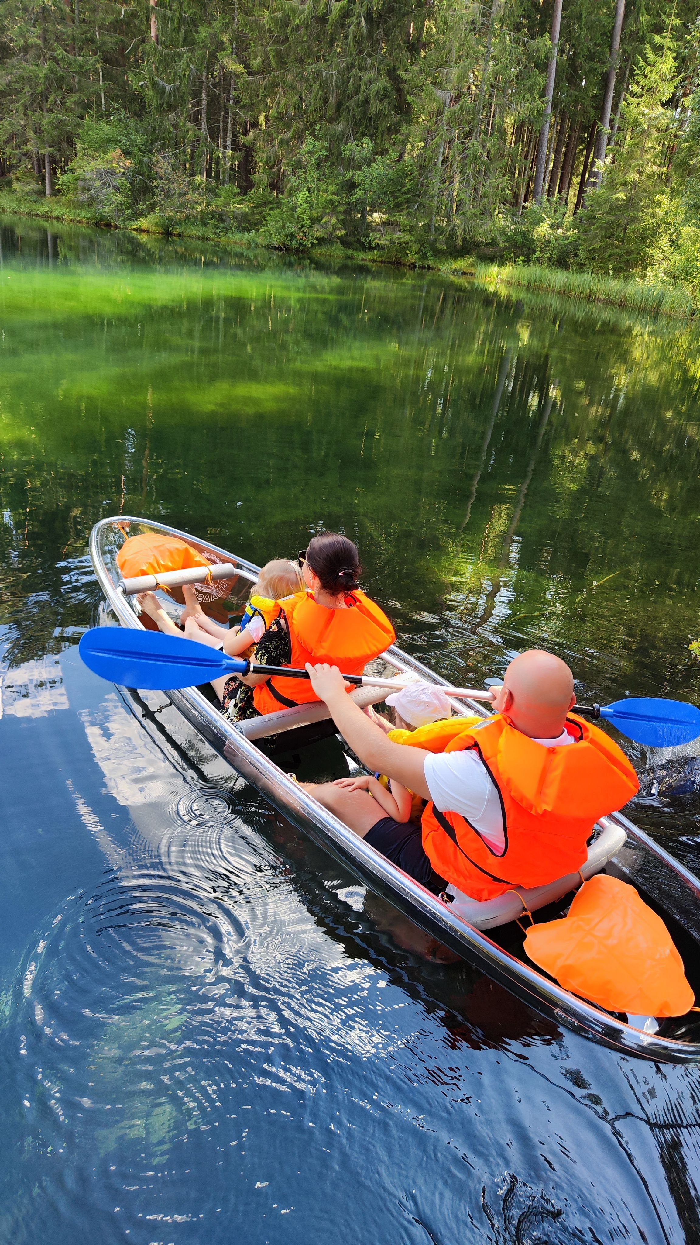 Klaaskajakiga elamus sobib ka väikestele lastele