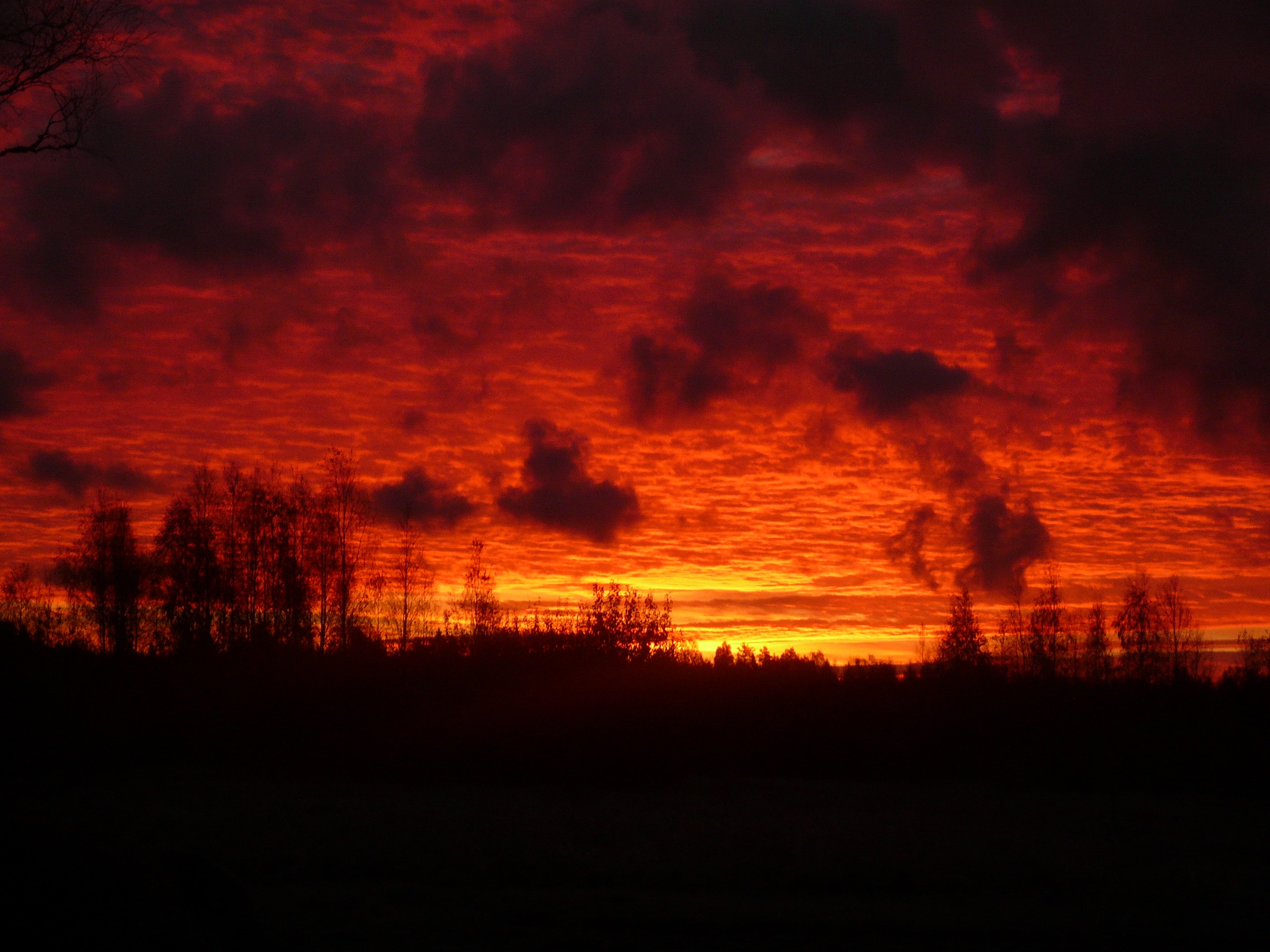 Päikeseloojang Kargoja talus
