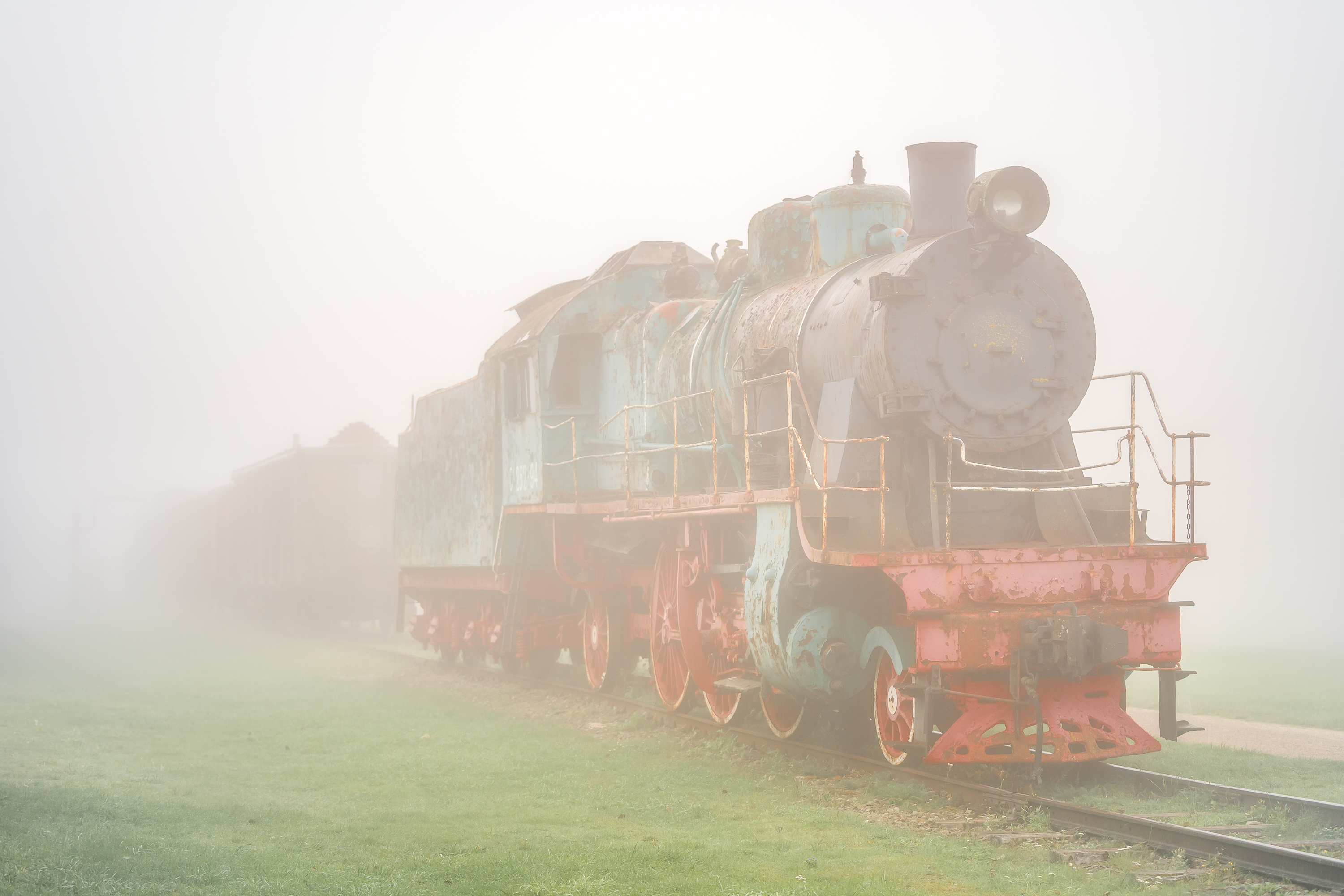 Haapsalu Station, locomotive in fog